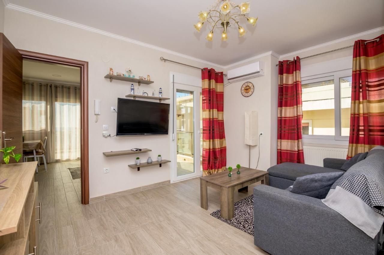 Spartacus Apartment アレクサンドルポリス エクステリア 写真